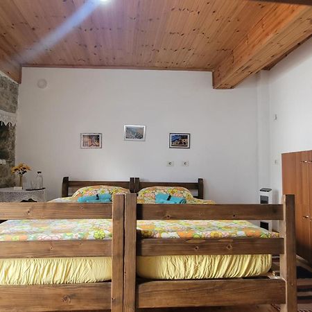 Guest House Mangalem Berat Eksteriør bilde
